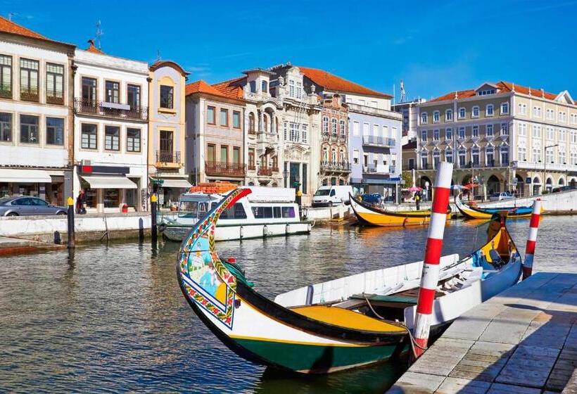 سوئیت جونیور با چشم‌انداز, Aveiro Ria View