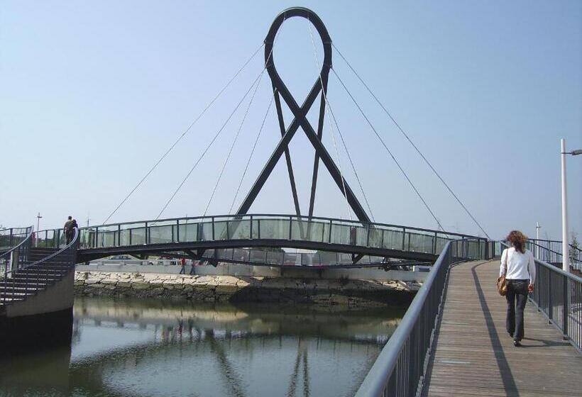 سوئیت جونیور با چشم‌انداز, Aveiro Ria View
