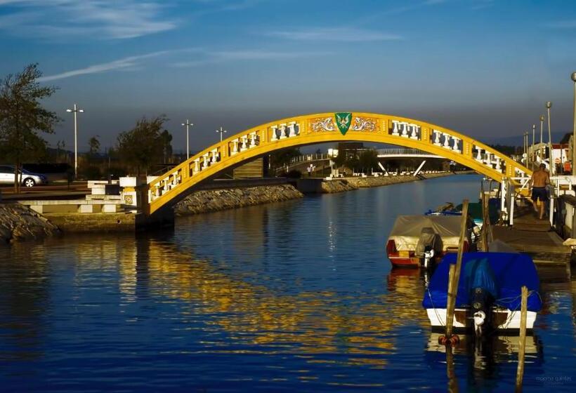 سوئیت جونیور با چشم‌انداز, Aveiro Ria View