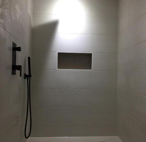 اتاق استاندارد, Private Double Room With New Ensuite Shower Room