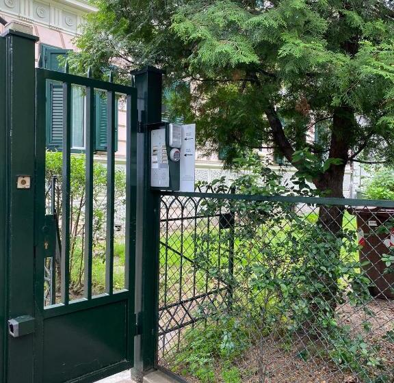 سوییت لوکس, Villa Jasmine