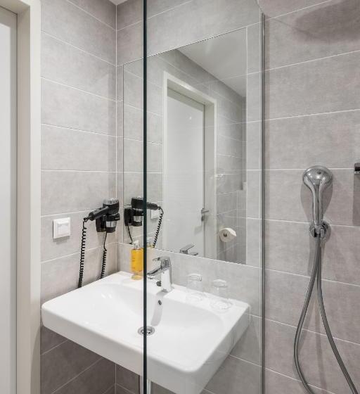 اتاق استاندارد چهار تخته, B&b Hotel Budapest City