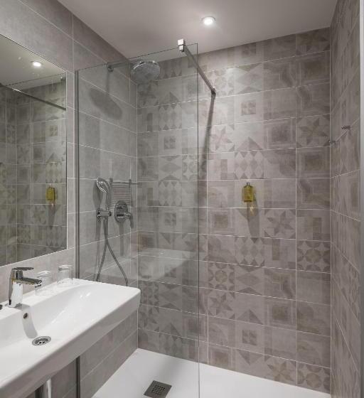 اتاق لوکس سه تخته, B&b Hotel Budapest City