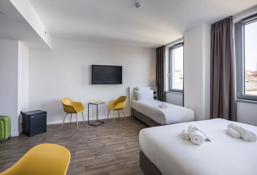 اتاق استاندارد سه نفره, B&b Hotel Budapest City