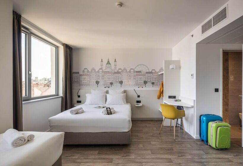 اتاق استاندارد سه نفره, B&b Hotel Budapest City
