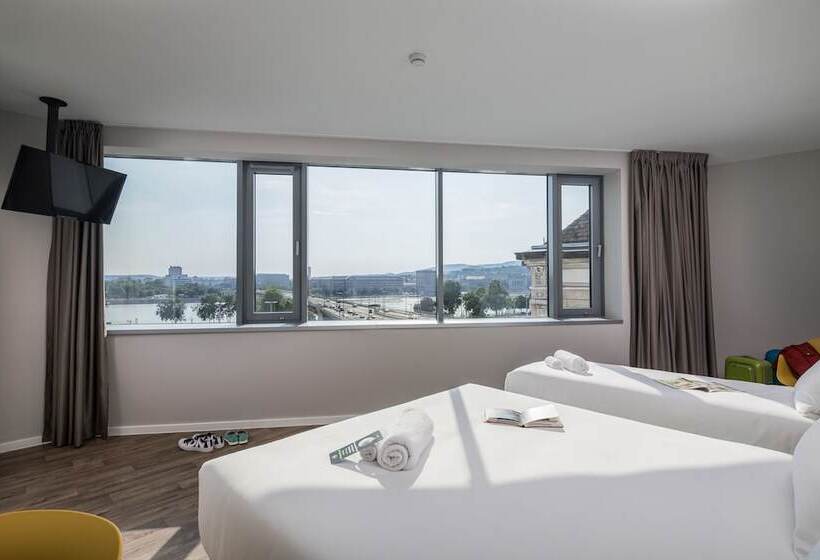 اتاق لوکس سه تخته, B&b Hotel Budapest City