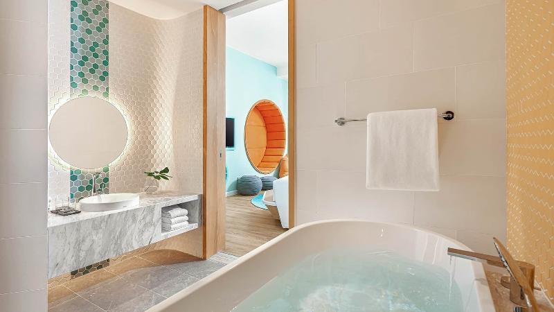 2 Bedrooms Suite Sea View, Holiday Inn Resort Ho Tram Beach, An Ihg
