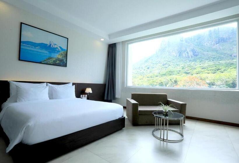 اتاق استاندارد با چشم‌انداز کوهستان, Orson Hotel & Resort Con Dao
