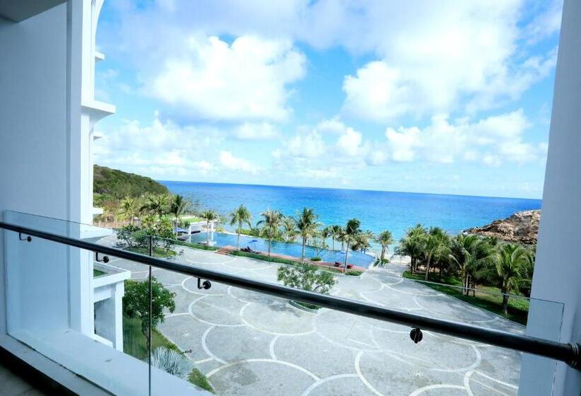 اتاق خانوادگی با چشم‌انداز دریا, Orson Hotel & Resort Con Dao