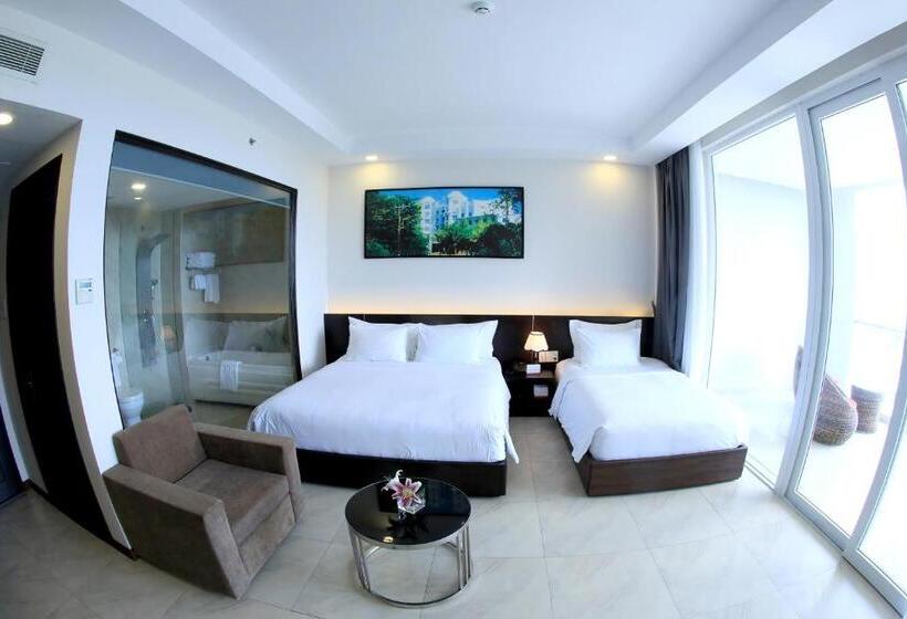 اتاق خانوادگی با چشم‌انداز دریا, Orson Hotel & Resort Con Dao