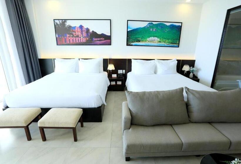 اتاق استاندارد چهارنفره با بالکن, Orson Hotel & Resort Con Dao
