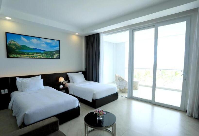 اتاق لوکس با چشم‌انداز دریا, Orson Hotel & Resort Con Dao