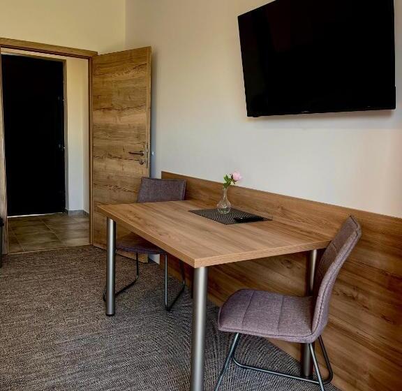 آپارتمان 1 خوابه با تراس, Sport Hotel Bečva