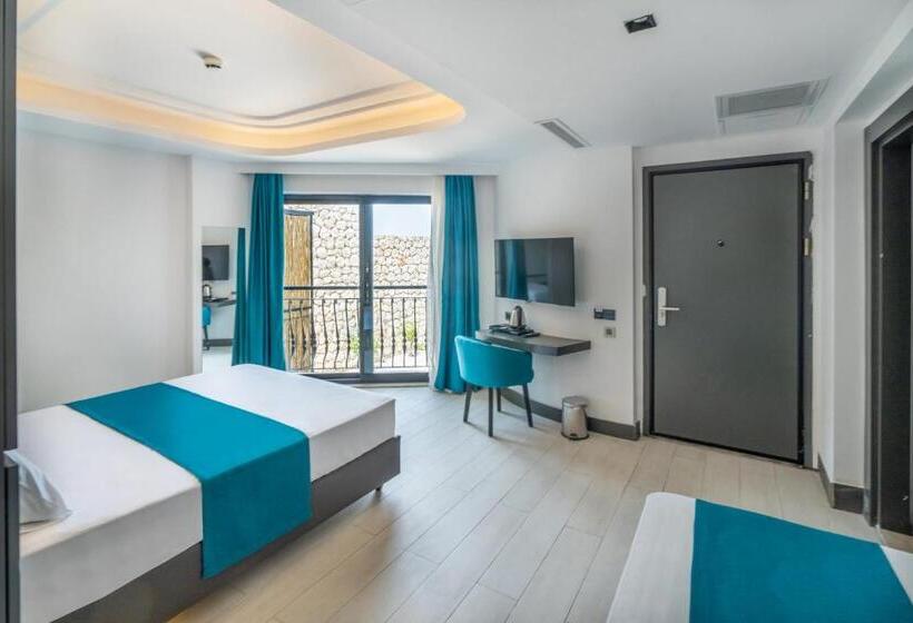 Economy Triple Room, Gumus Peninsula