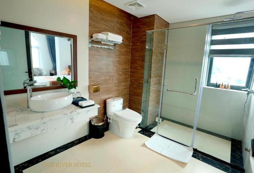 مجموعه ویستا شهر, Silk River Hotel Ha Giang