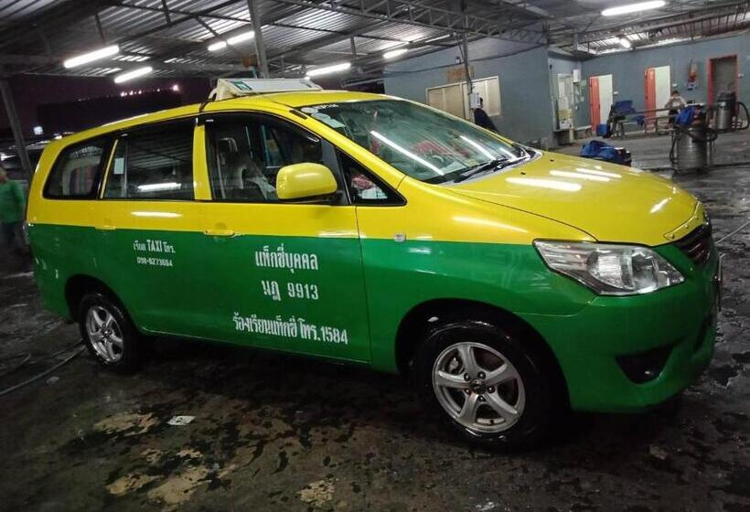 اتاق استاندارد سه نفره, Room In Condo   Impact Thunder Dome Service Taxi
