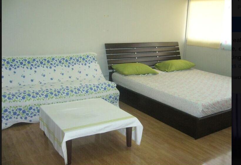 تختخواب در اتاق مشترک, Room In Guest Room   Chan Kim Don Mueang Guest House, Located In Pak Kret