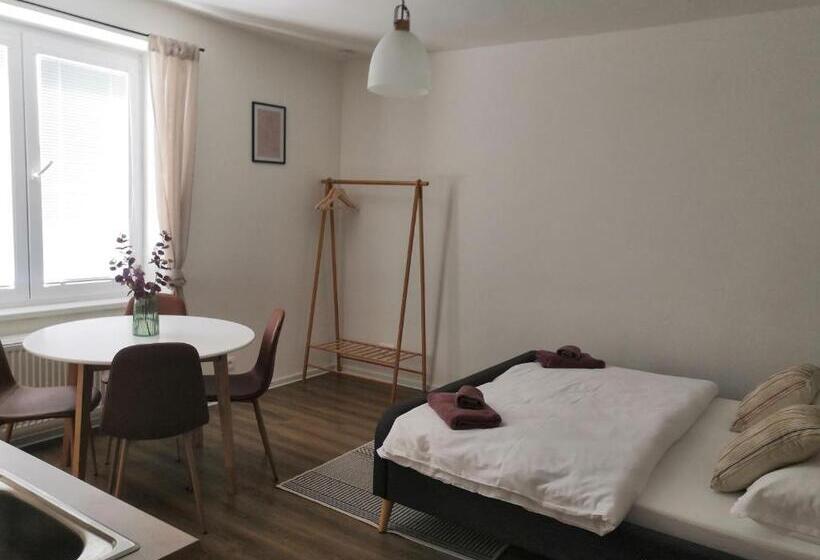سوییت خانوادگی, Symple Apartments
