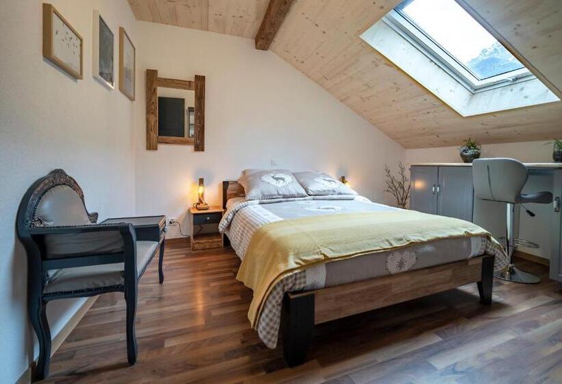 Standard Single Room Shared Bathroom, B&b Restaurant Le Pernollet