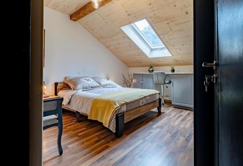 Standard Single Room Shared Bathroom, B&b Restaurant Le Pernollet