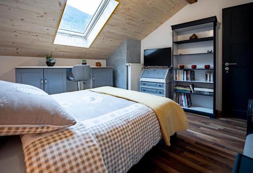 Standard Single Room Shared Bathroom, B&b Restaurant Le Pernollet