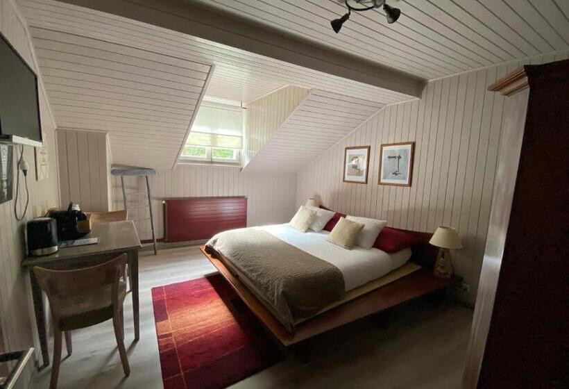 Standard Room Shared Bathroom, B&b Restaurant Le Pernollet