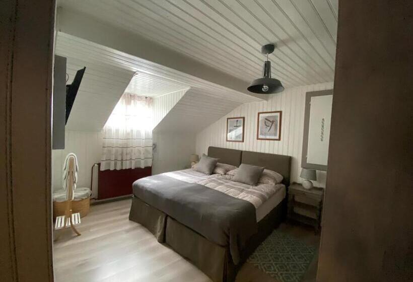 Standard Room Shared Bathroom, B&b Restaurant Le Pernollet