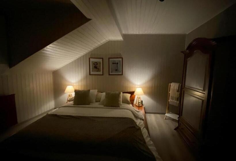 Standard Room Shared Bathroom, B&b Restaurant Le Pernollet