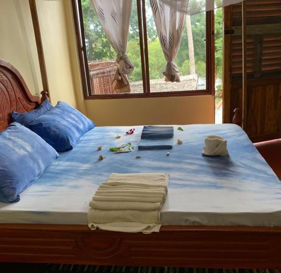 اتاق لوکس با چشم‌انداز دریا, Mafia Beach Bungalows Sea View
