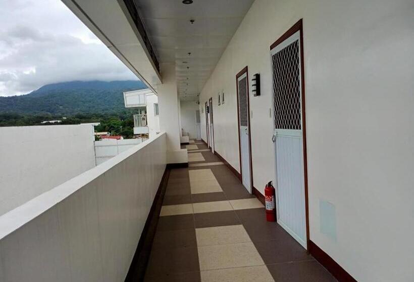 Economy Triple Room, Centtro Residences