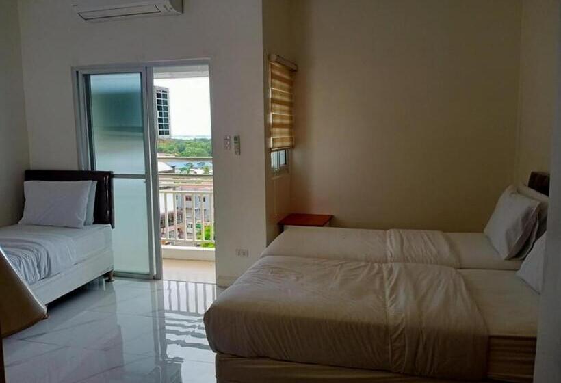Economy Triple Room, Centtro Residences