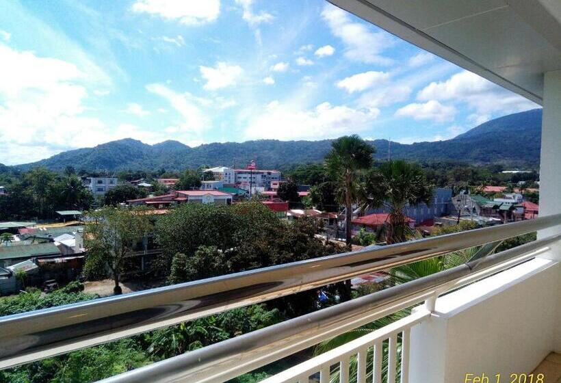 Economy Triple Room, Centtro Residences
