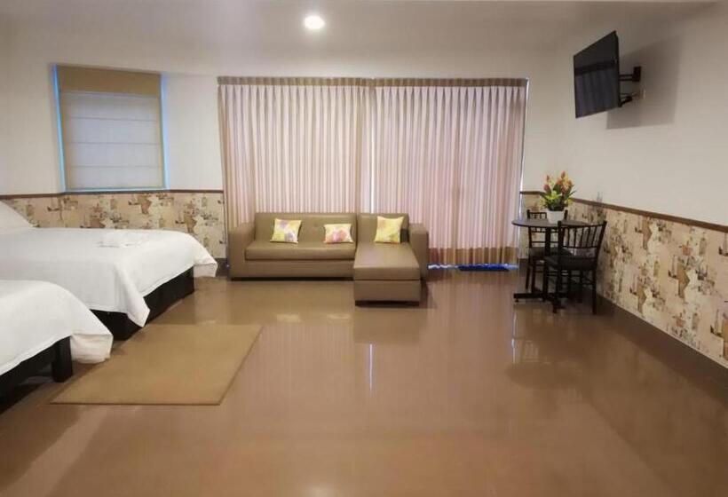 اتاق استاندارد سه نفره, Costa Riviera