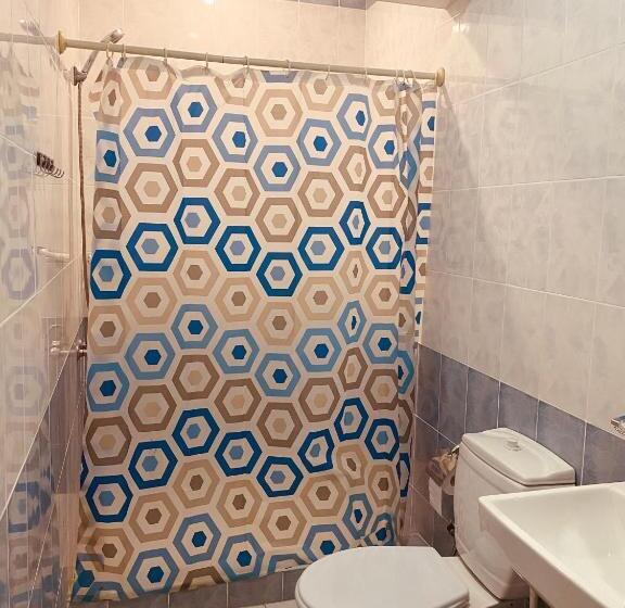 Economy Triple Room, Eco