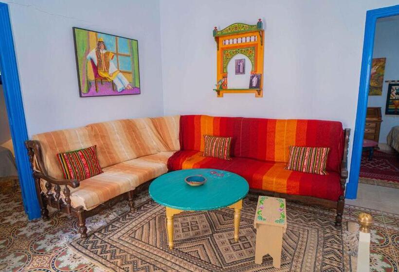 اتاق راحتی سه تخته, Dar Aida Zaghouan
