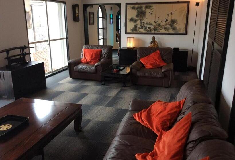 اتاق استاندارد با چشم‌انداز دریاچه, Jonni`s Place