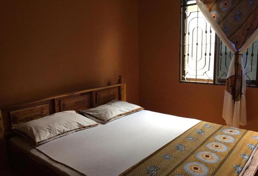 اتاق استاندارد با سرویس بهداشتی مشترک, Beswahilid B & B