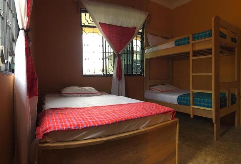 اتاق استاندارد با سرویس بهداشتی مشترک, Beswahilid B & B