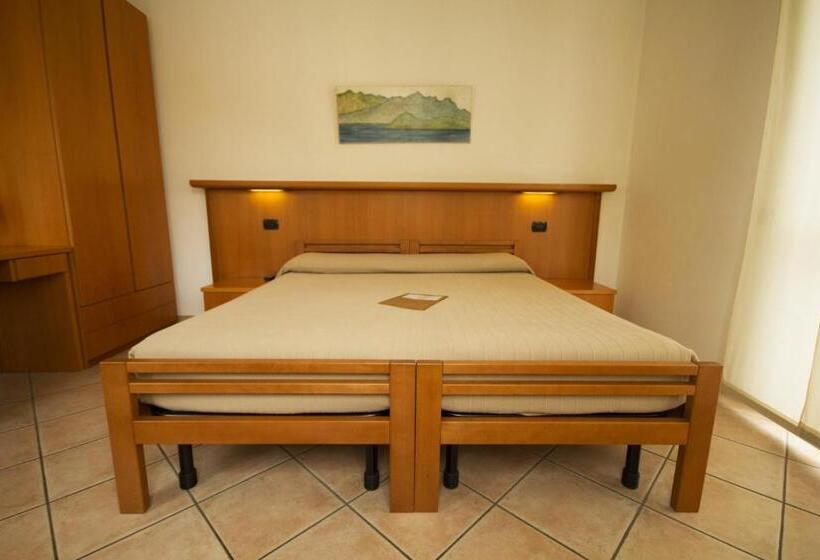 اتاق استاندارد, Albergo Lario