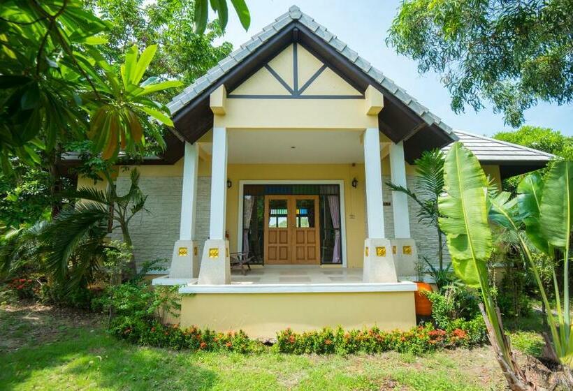خانه 4 خوابه, Baan Talay See Cream Resort