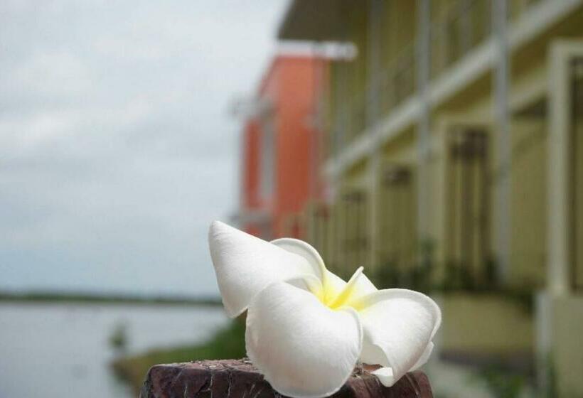 اتاق لوکس, Baan Talay See Cream Resort