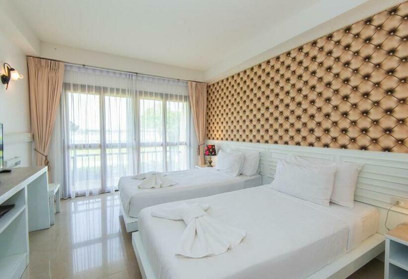 اتاق سوپریور, Baan Talay See Cream Resort