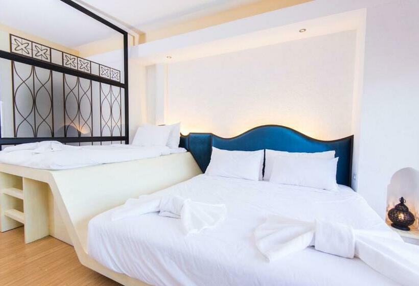 اتاق استاندارد سه نفره, Baan Talay See Cream Resort