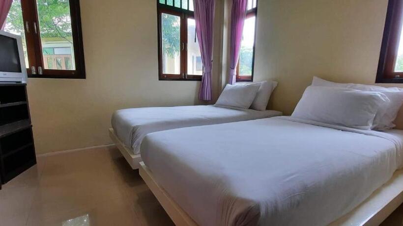 خانه 4 خوابه, Baan Talay See Cream Resort