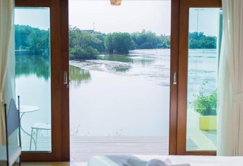 اتاق لوکس, Baan Talay See Cream Resort