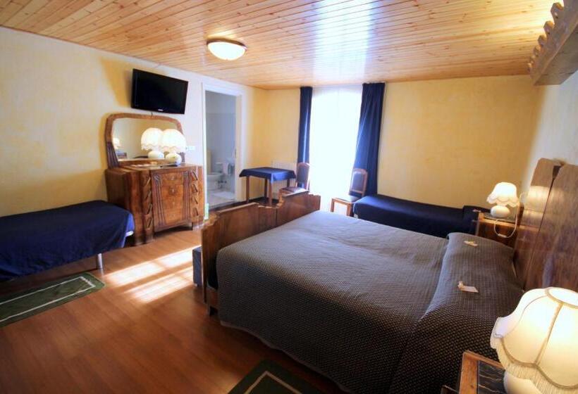 اتاق استاندارد چهار تخته, Col Du Mont