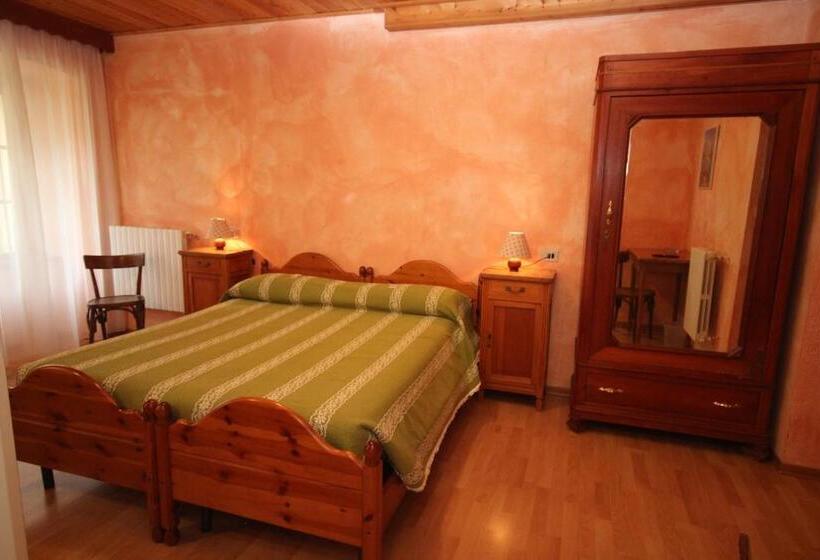 اتاق استاندارد چهار تخته, Col Du Mont