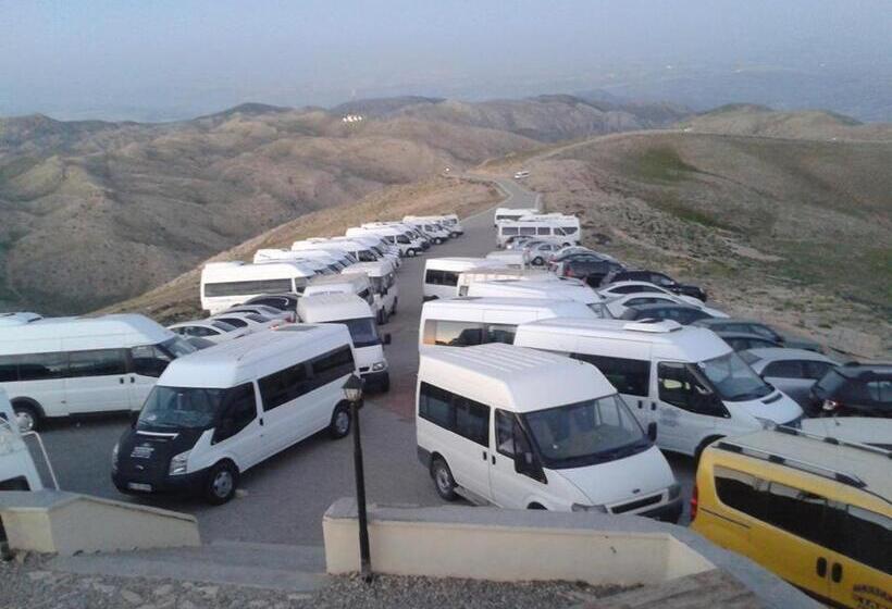 اتاق استاندارد با چشم‌انداز, Nemrut Dağı Işik Pansi̇on
