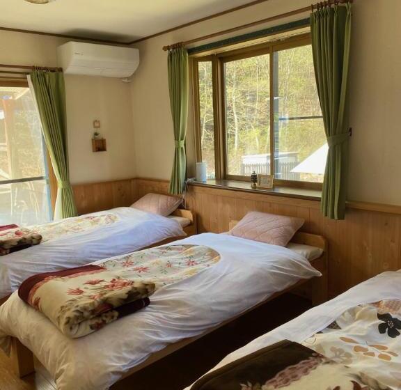 اتاق استاندارد سه نفره, Azumino Backpackers 山の風