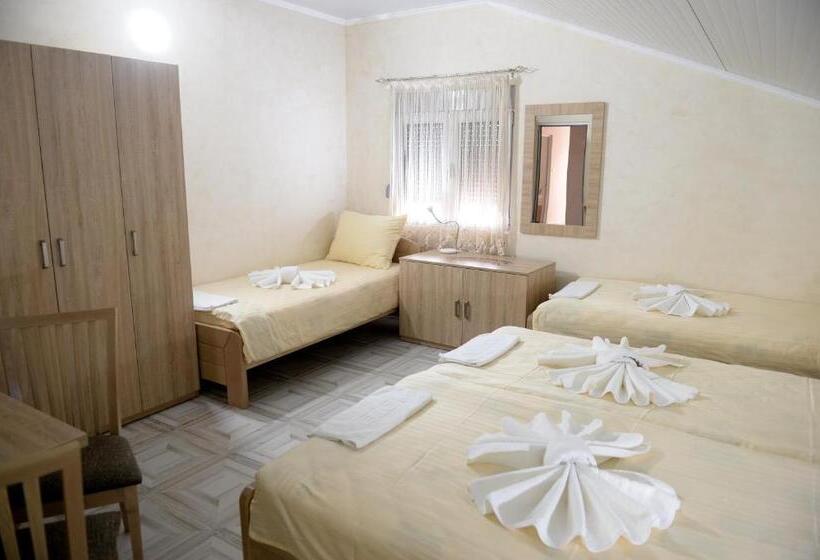 اتاق استاندارد چهار تخته, Guesthouse Đokić